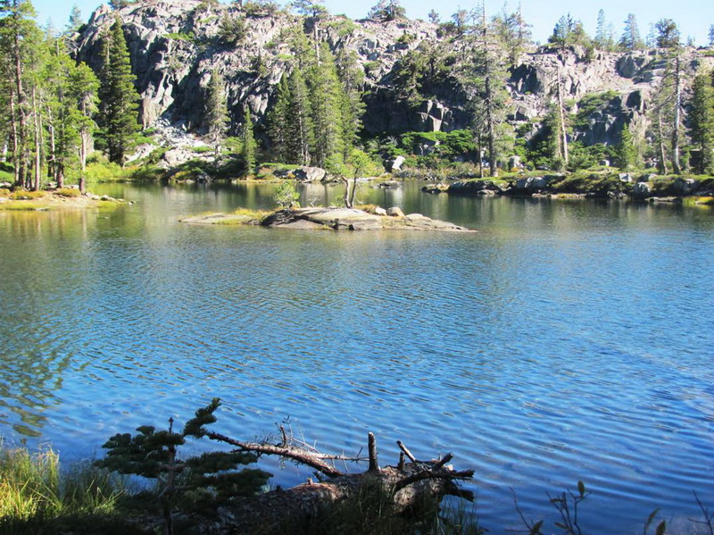 Middle Locj Leven Lake